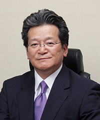 市川　隆也 氏