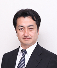 松本 吉史 氏