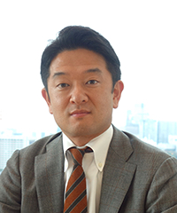 荒木　慶太 氏