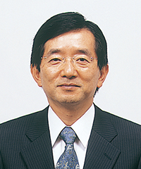 堀野 郷 氏