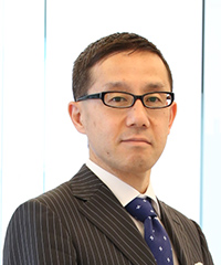 菅沼 通夫 氏