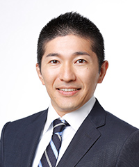 隆 哲郎 氏