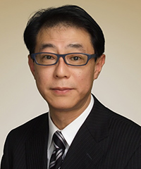 井上 哲男 氏