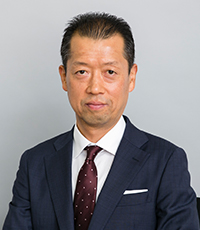 山本　隆行 氏